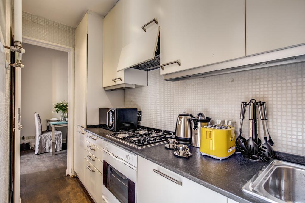 Piazza Farnese Exclusive View 2 Bedroom En Suite Rome Exterior photo